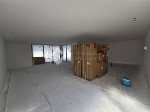 Moradia Isolada T5 com piscina - Azeitão