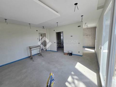 Moradia Isolada T4 com piscina - Azeitão