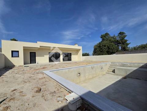 Moradia de Luxo T4 com piscina - Azeitão