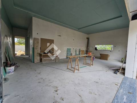 Moradia Isolada T3 com piscina - Azeitão