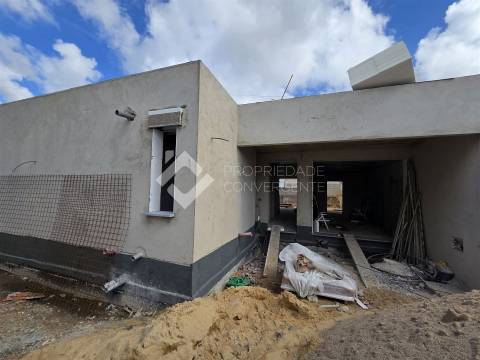 Moradia Isolada T3 com piscina - Azeitão