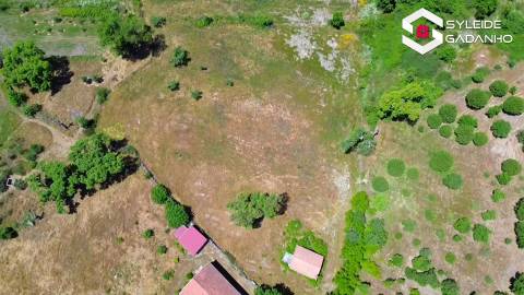 Terreno com casa agrícola para VENDA em São Miguel de Acha