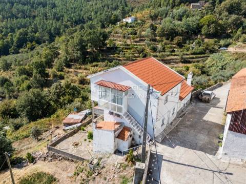 Moradia T4 Venda em Tortosendo,Covilhã