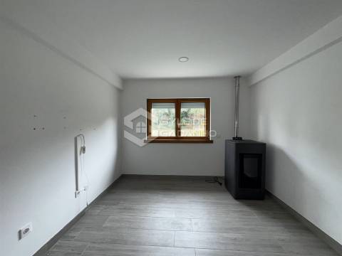 Apartamento T4 Arrendamento em Tortosendo,Covilhã