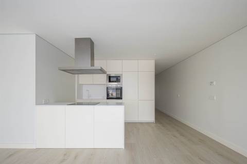 Apartamento T2 com vista para o Rio Douro