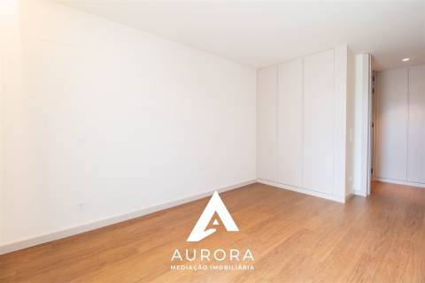 Apartamento T2 nascente/sul a 100 metros da praia de Espinho