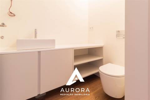 Apartamento T2 nascente/sul a 100 metros da praia de Espinho