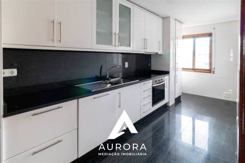 Apartamento T3 Arrendamento em Anta e Guetim,Espinho