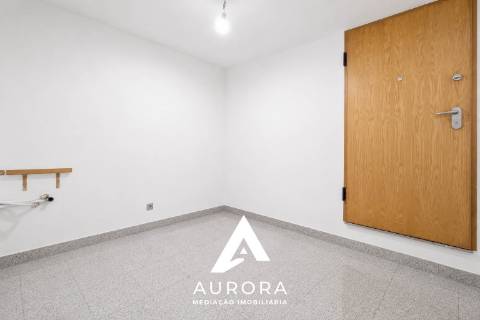 Loja  Arrendamento em Espinho,Espinho