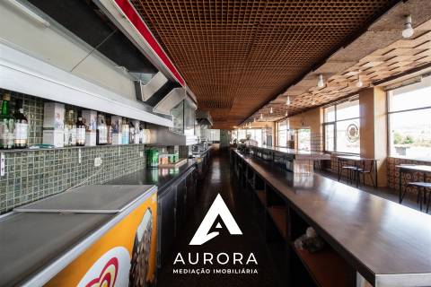 Restaurante Equipado + Moradia + Terreno 2.000m² | 1.680m² de Construção