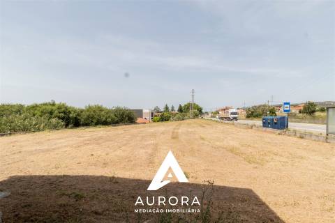 TRESPASSE Restaurante Equipado + Moradia + Terreno 2.000m² | 1.680m² de Construção