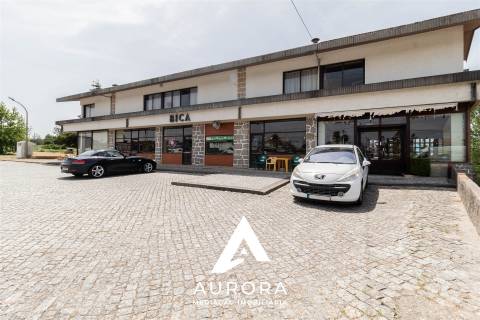 TRESPASSE Restaurante Equipado + Moradia + Terreno 2.000m² | 1.680m² de Construção