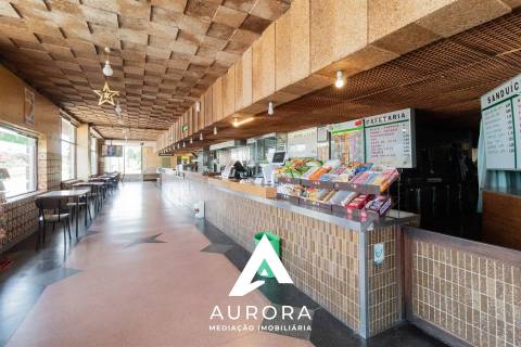 TRESPASSE Restaurante Equipado + Moradia + Terreno 2.000m² | 1.680m² de Construção