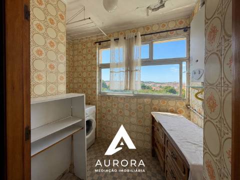 Apartamento T2 com excelente potencial de valorização