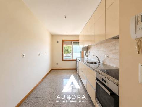 Apartamento T1 | 1.ª Linha de Praia | São Félix da Marinha
