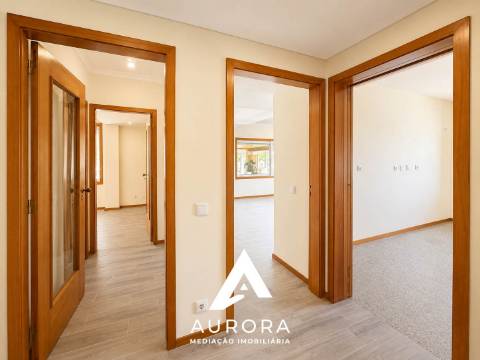 Apartamento T1 | 1.ª Linha de Praia | São Félix da Marinha