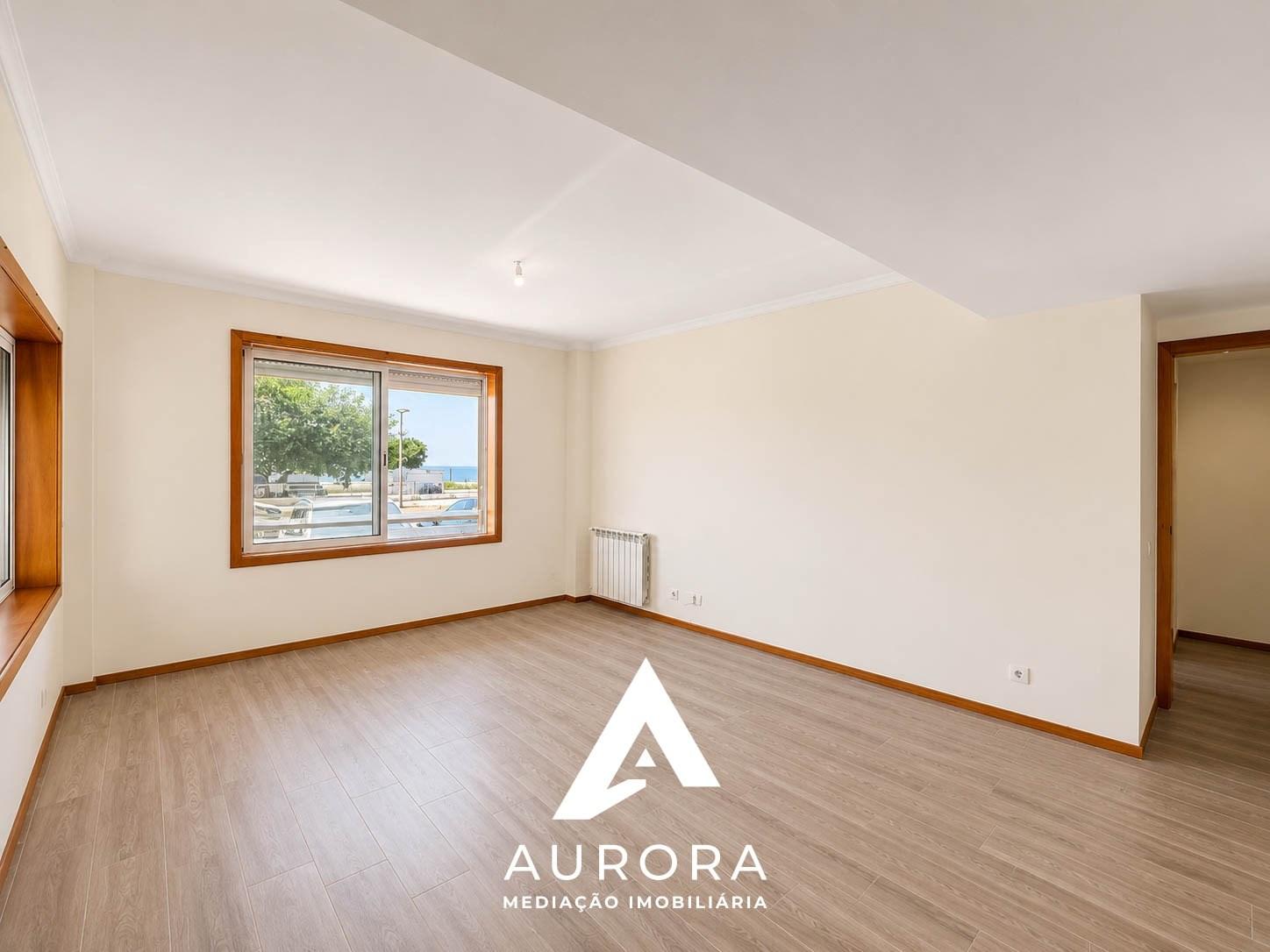 Apartamento T1 | 1.ª Linha de Praia | São Félix da Marinha