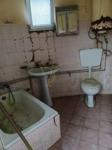 Moradia para restauro em Castro Laboreiro, Viana do Castelo