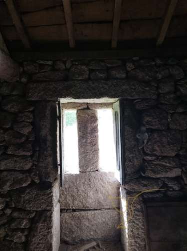 Moradia para restauro em Castro Laboreiro, Viana do Castelo