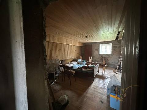 Moradia para restauro em Castro Laboreiro, Viana do Castelo