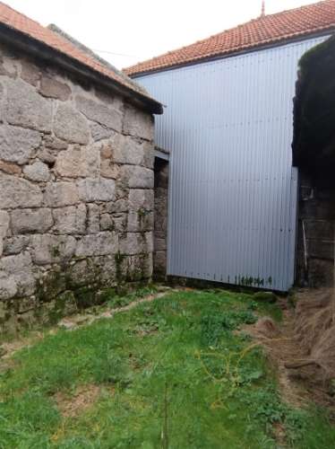 Moradia para restauro em Castro Laboreiro, Viana do Castelo