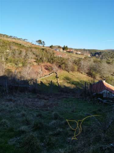 Moradia para restauro em Castro Laboreiro, Viana do Castelo