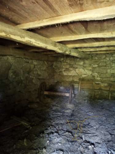 Moradia para restauro em Castro Laboreiro, Viana do Castelo
