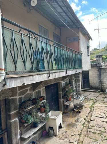 Moradia para restauro em Castro Laboreiro, Viana do Castelo