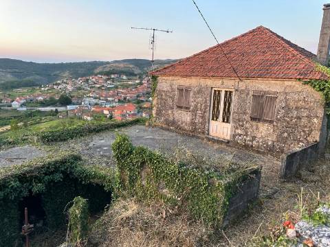 Moradia para Restaurar, Parada Monte, Melgaço