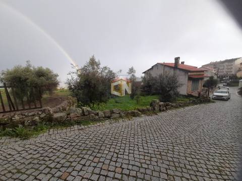 Terreno Apto para Construção com 573m2 em Belmonte