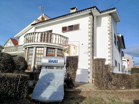 Moradia Isolada T5 Venda em Sabugal e Aldeia de Santo António,Sabugal