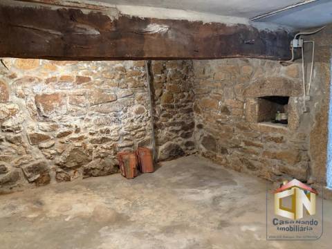 Moradia T2 em Pedra em Seixo do Côa - Sabugal - 58900€