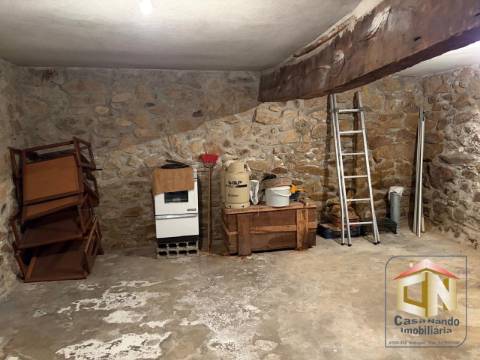 Moradia T2 em Pedra em Seixo do Côa - Sabugal - 58900€