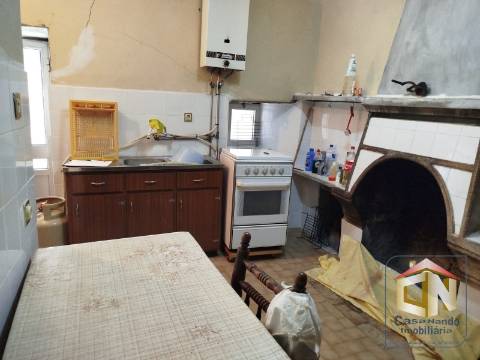 Moradia T2 em Pedra em Seixo do Côa - Sabugal - 58900€