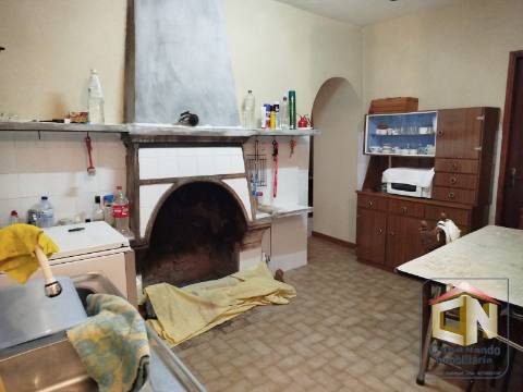 Moradia T2 em Pedra em Seixo do Côa - Sabugal - 58900€