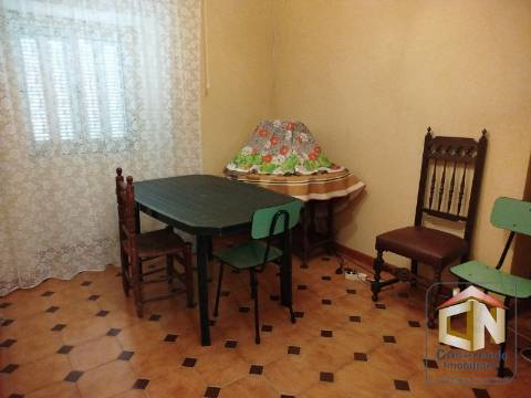 Moradia T2 em Pedra em Seixo do Côa - Sabugal - 58900€