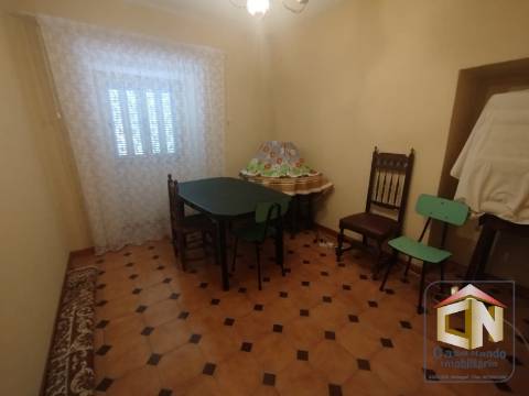 Moradia T2 em Pedra em Seixo do Côa - Sabugal - 58900€