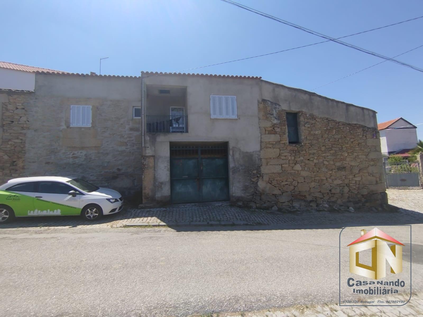 Moradia T2 em Pedra em Seixo do Côa - Sabugal - 58900€