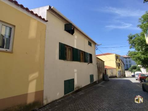 Moradia em Banda  Venda em Sabugal e Aldeia de Santo António,Sabugal