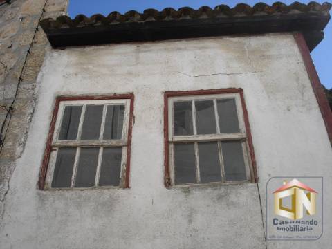 Moradia Devoluta T2 Venda em Guarda,Guarda