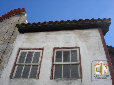 Moradia Devoluta T2 Venda em Guarda,Guarda
