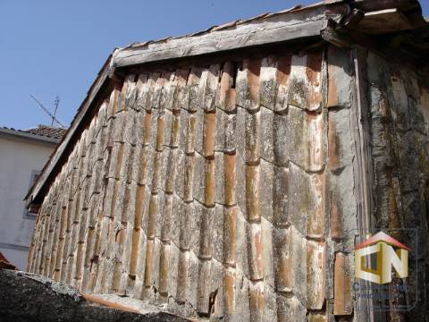 Moradia Devoluta T2 Venda em Guarda,Guarda