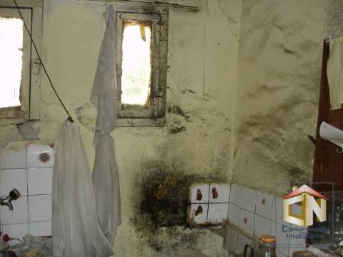 Moradia Devoluta T2 Venda em Guarda,Guarda