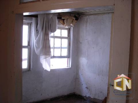 Moradia Devoluta T2 Venda em Guarda,Guarda