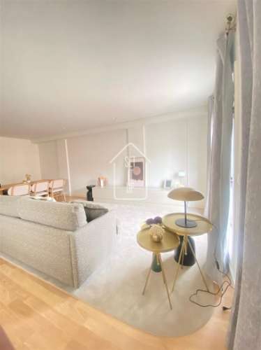 Apartamento T3 com Varanda, Garagem e Arrumos – Rua do Paraíso, Baixa do Porto