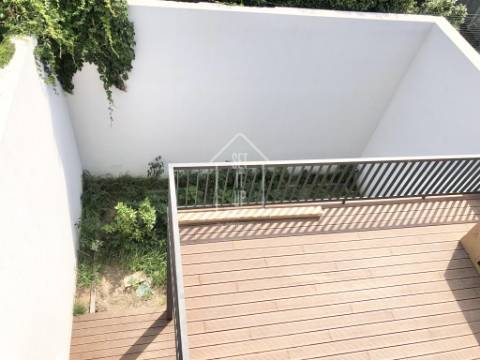 Moradia T4 nova na Foz do Douro