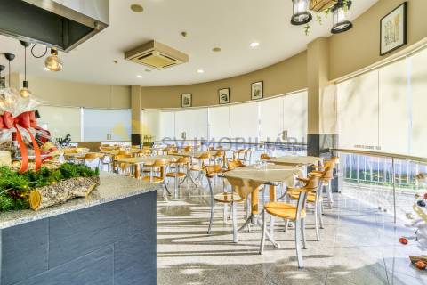 Restaurante em Folgosa com Excelente Localização e Capacidade para 80 Pessoas