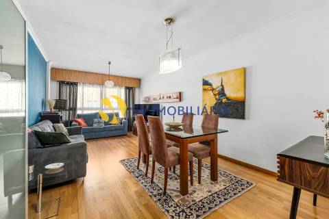Apartamento T2 Venda em Ramalde,Porto