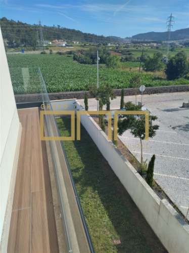 Moradia T4 seminova em Alvelos, Barcelos