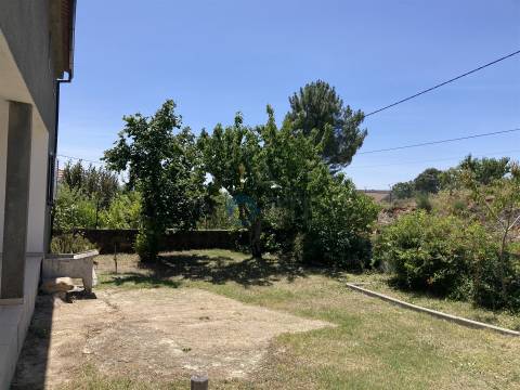 Moradia Isolada T3+4 Venda em Sambade,Alfandega da Fé